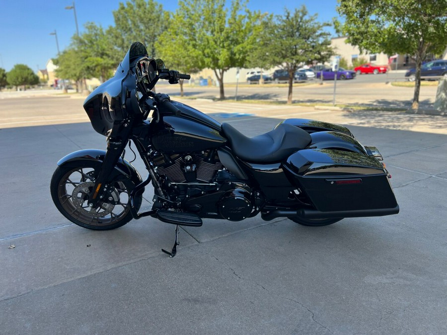 2023 Harley-Davidson® Street Glide® ST Black