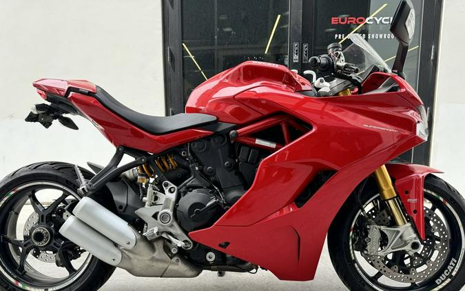 2020 Ducati SuperSport S Red