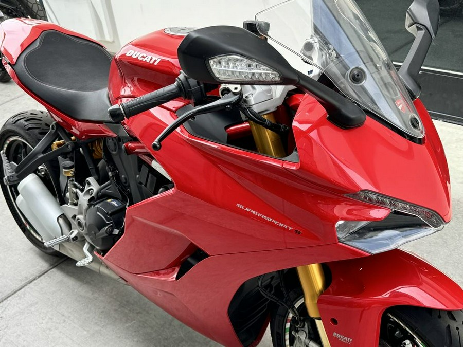 2020 Ducati SuperSport S Red