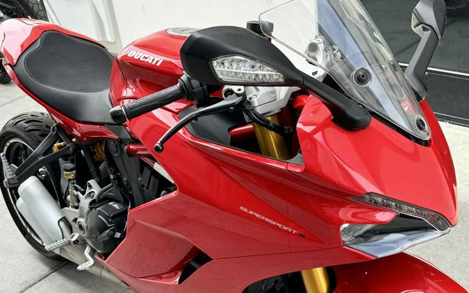 2020 Ducati SuperSport S Red