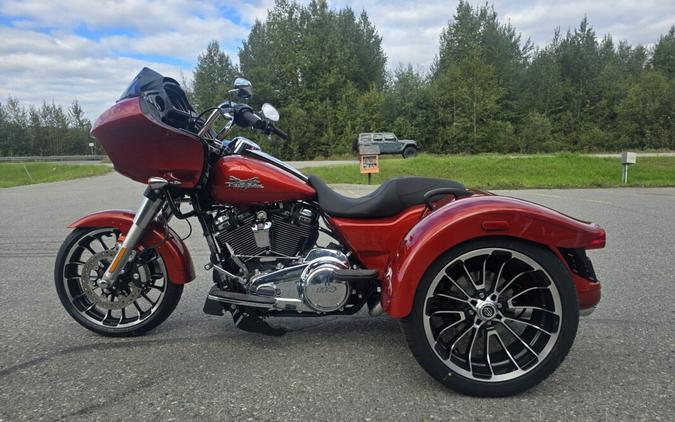 2025 Harley-Davidson® Road Glide® 3