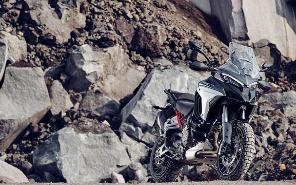 2022 Ducati Multistrada V4 S Travel & Radar Spoked Wheel