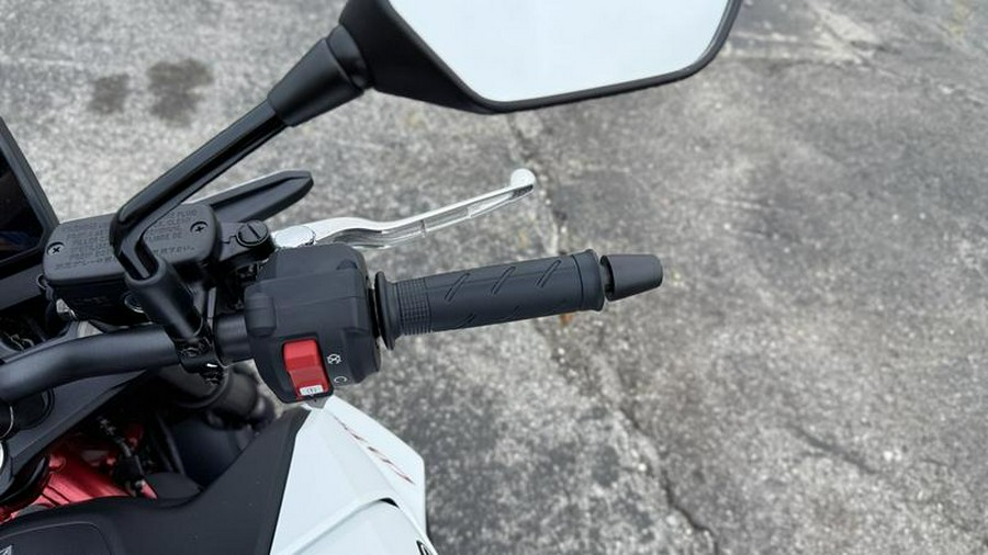 2025 Honda® CB750 Hornet