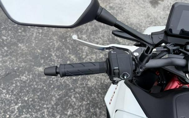 2025 Honda® CB750 Hornet