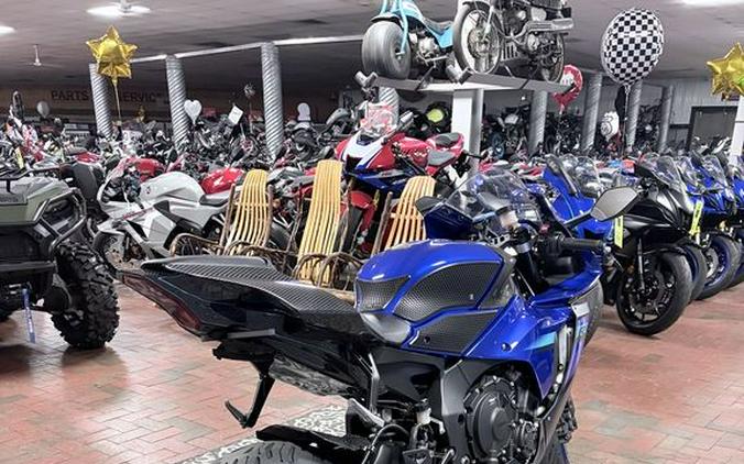 2024 Yamaha YZF-R1