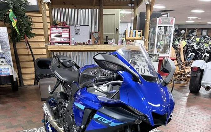 2024 Yamaha YZF-R1