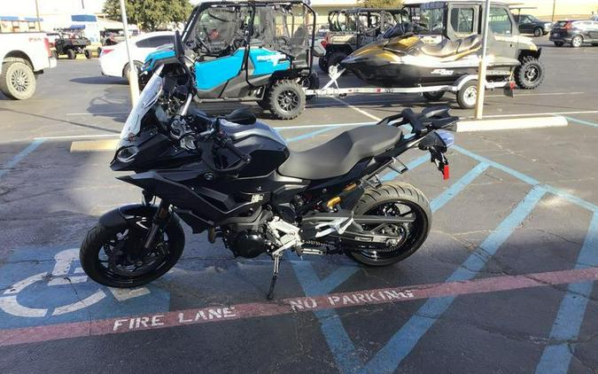 2022 BMW F 900 XR