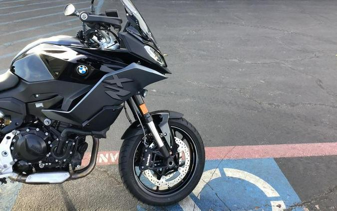 2022 BMW F 900 XR