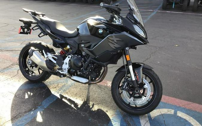2022 BMW F 900 XR