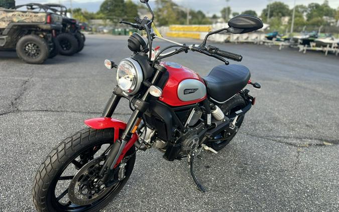 2016 Ducati Scrambler 800 ICON
