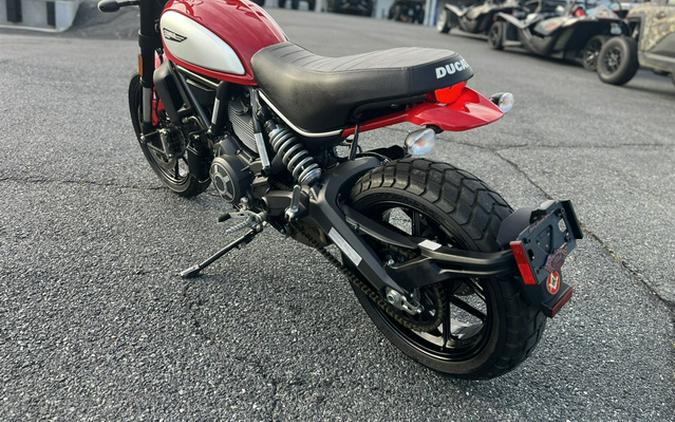 2016 Ducati Scrambler 800 ICON