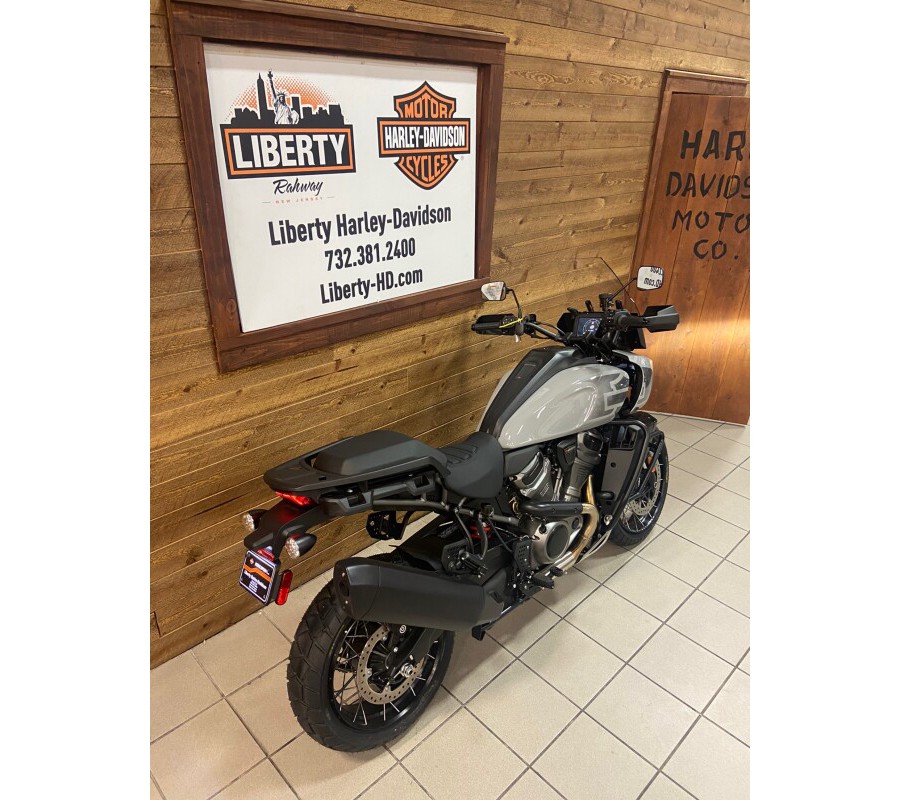 2024 Harley-Davidson Pan America™ 1250 Billiard Gray w/Laced Wheels RA1250S