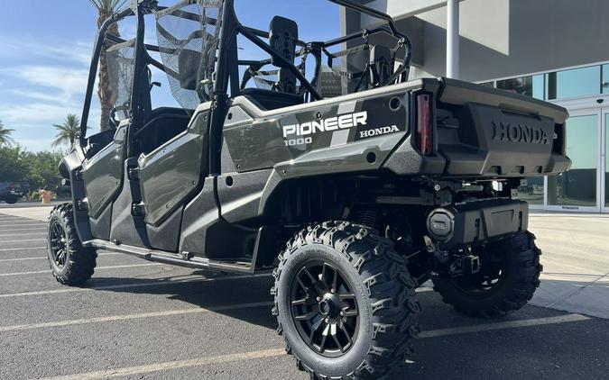 2025 Honda® Pioneer 1000-6 Deluxe Crew