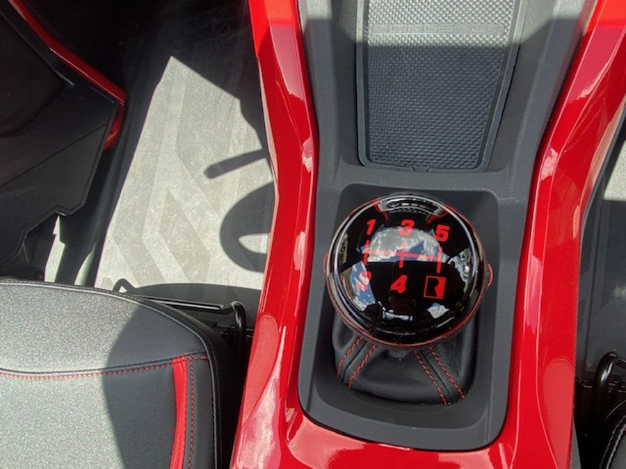 2024 Polaris Slingshot ROUSH Edition