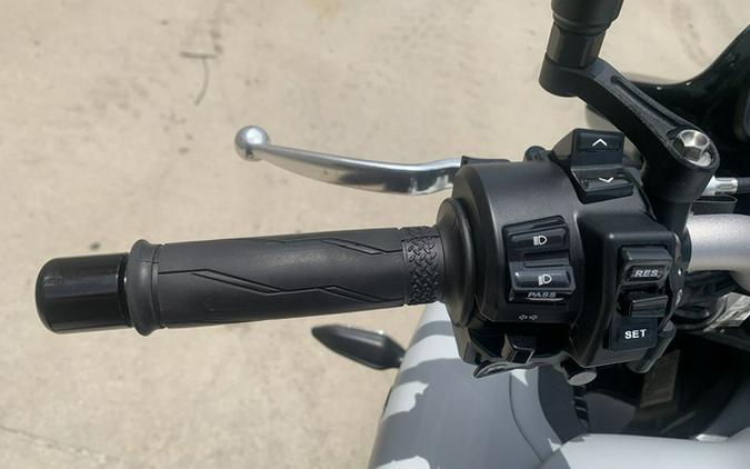 2025 Yamaha MT 10