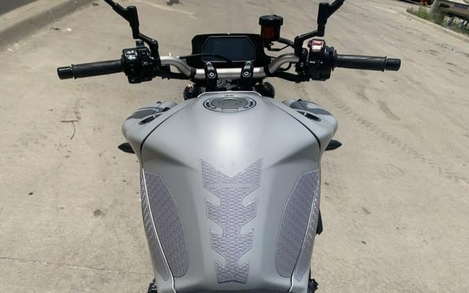 2025 Yamaha MT 10