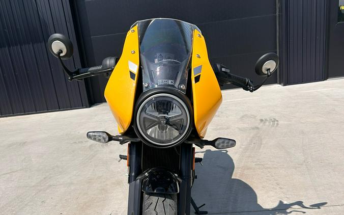 2026 Triumph Thruxton 400