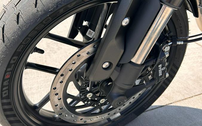 2026 Triumph Thruxton 400