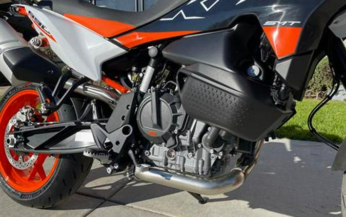 2024 KTM 890 SMT