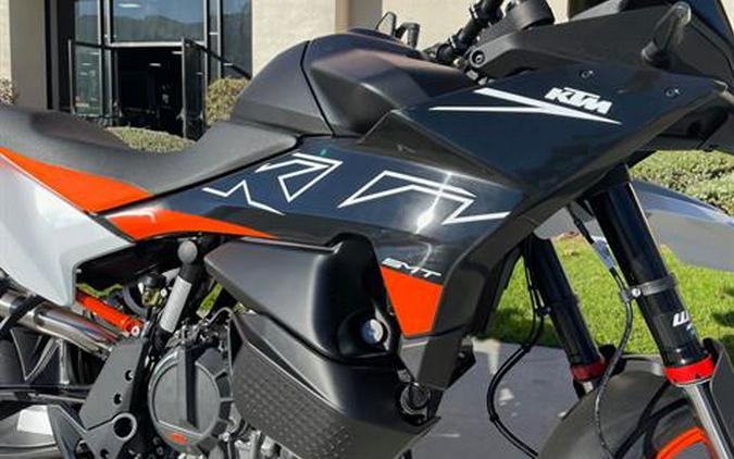 2024 KTM 890 SMT