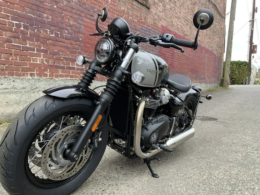 2024 Triumph BONNEVILLE BOBBER