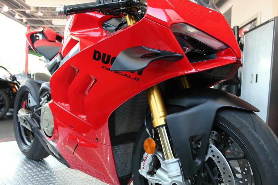 2023 Ducati Panigale V4 S