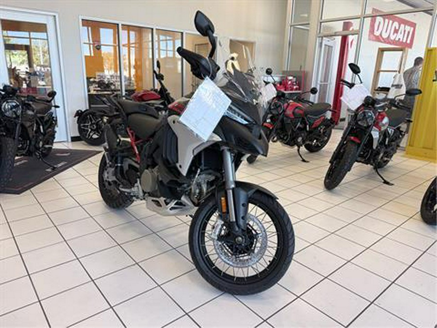 2025 Ducati Multistrada V4 Rally Adventure Travel & Radar