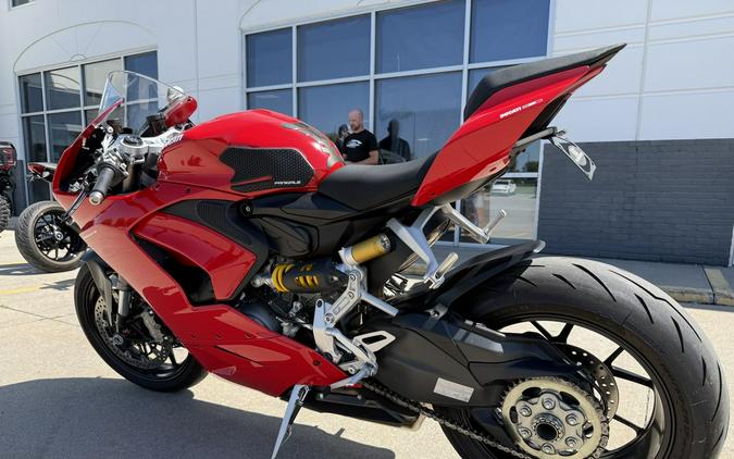 2024 Ducati PANIGALE V2