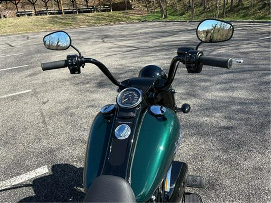 2024 Harley-Davidson Freewheeler