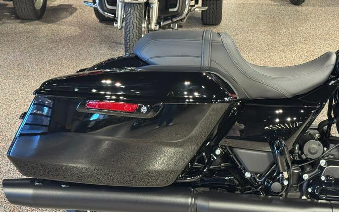 FLTRX 2026 Road Glide