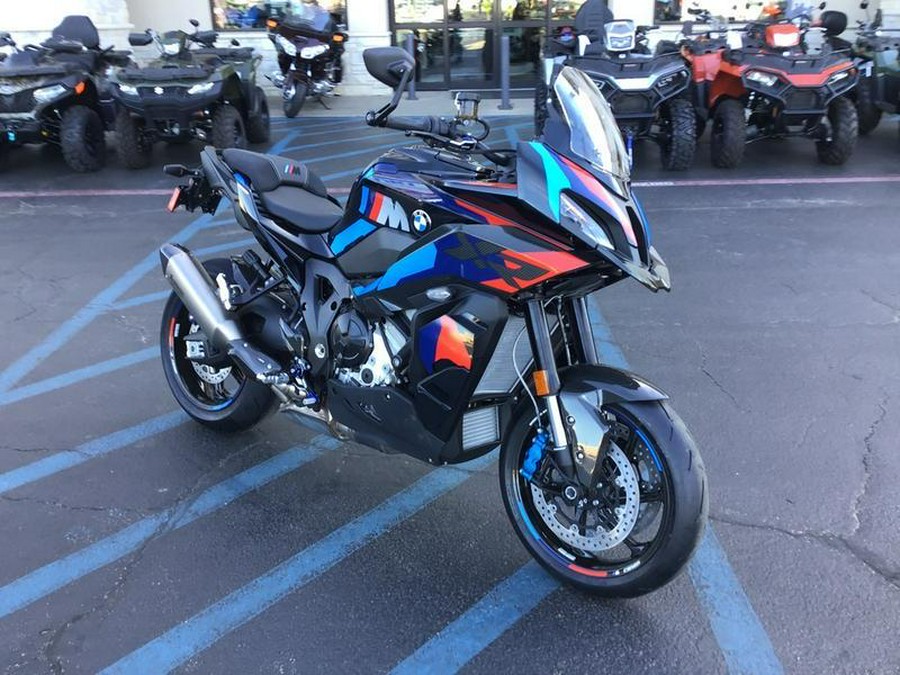 2026 BMW M 1000 XR