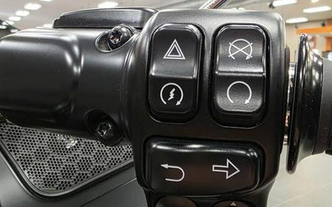 2023 Harley-Davidson® FLTRX - Road Glide®