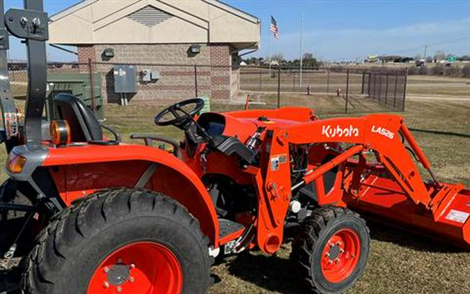 2022 Kubota L3302 HST 4WD