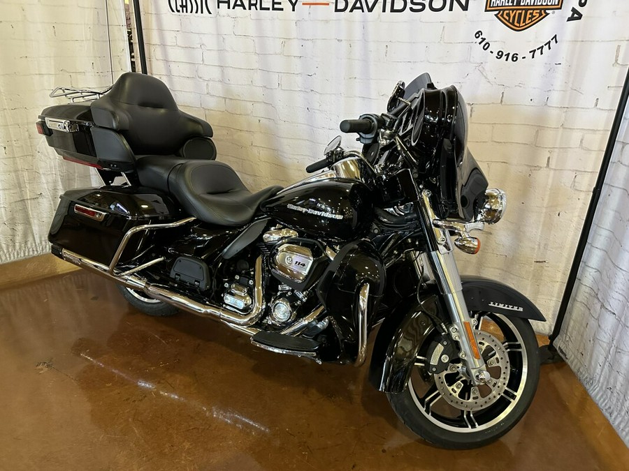 2022 Harley-Davidson Ultra Limited FLHTK Vivid Black