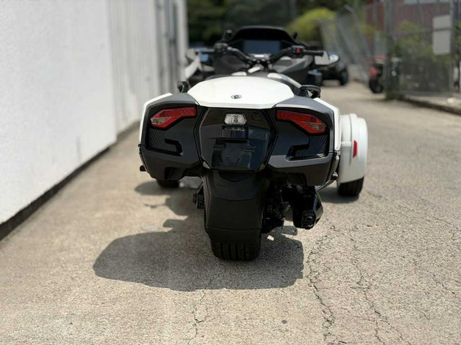 2026 Can-Am Spyder RT
