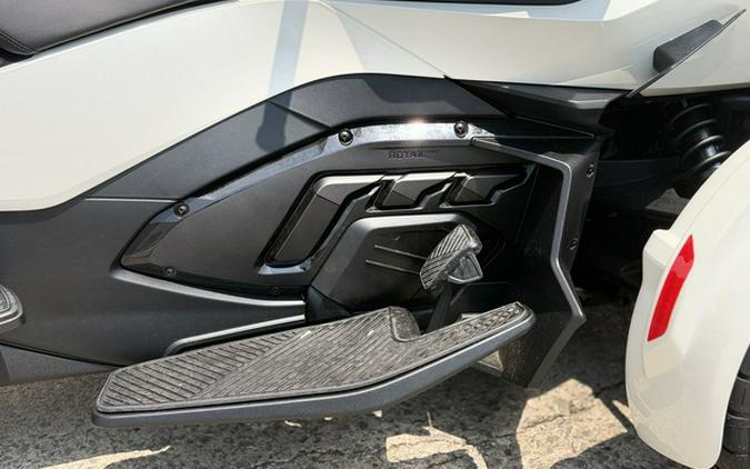 2026 Can-Am Spyder RT