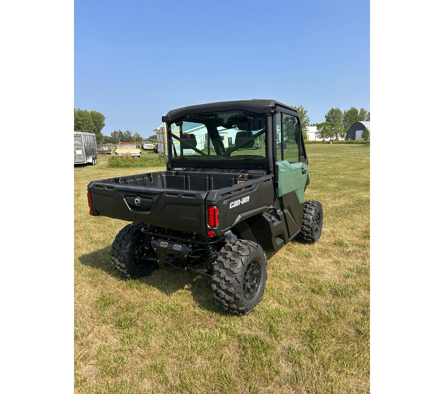 2026 Can-Am Defender DPS CAB
