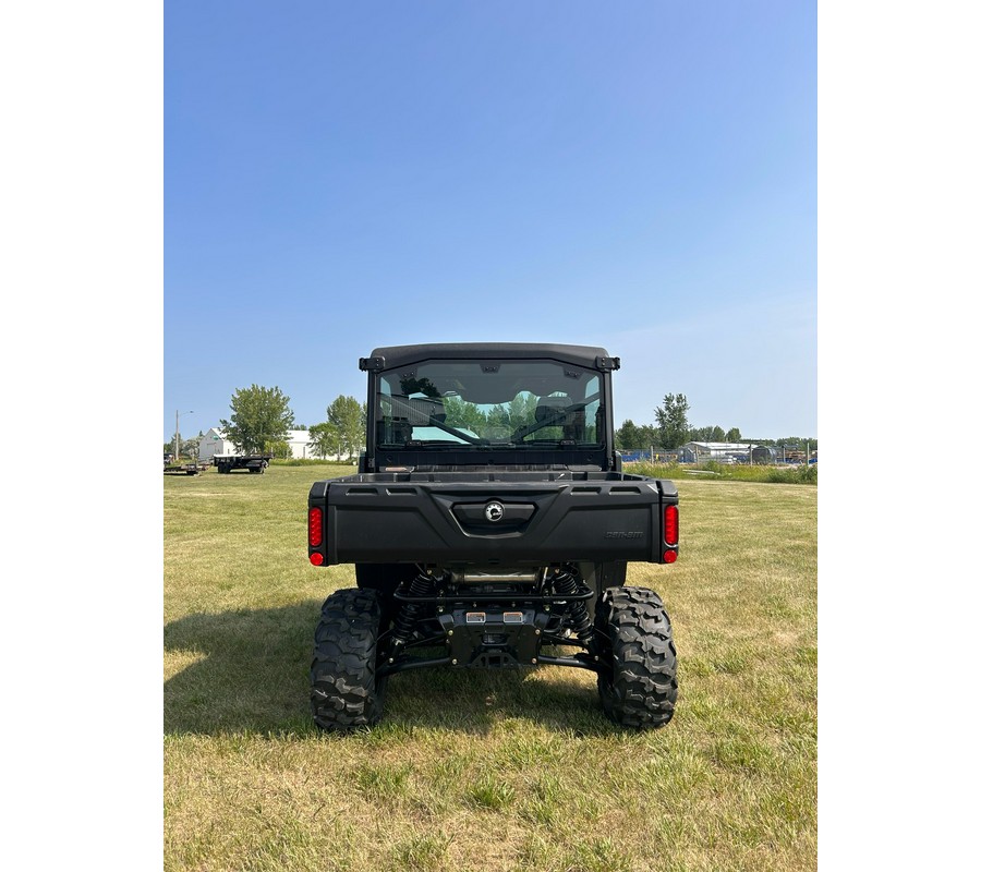 2026 Can-Am Defender DPS CAB