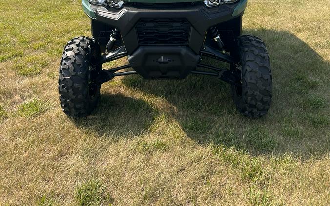 2026 Can-Am Defender DPS CAB