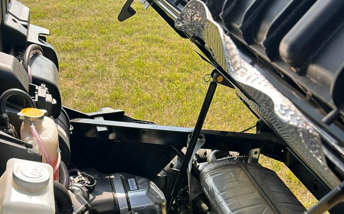 2026 Can-Am Defender DPS CAB