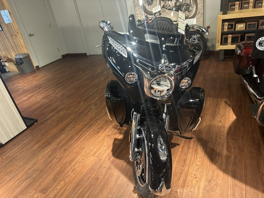 2023 Indian Motorcycle ROADMASTER, BLACK METALLIC, 49ST