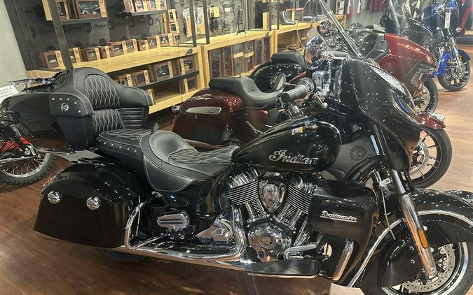 2023 Indian Motorcycle ROADMASTER, BLACK METALLIC, 49ST