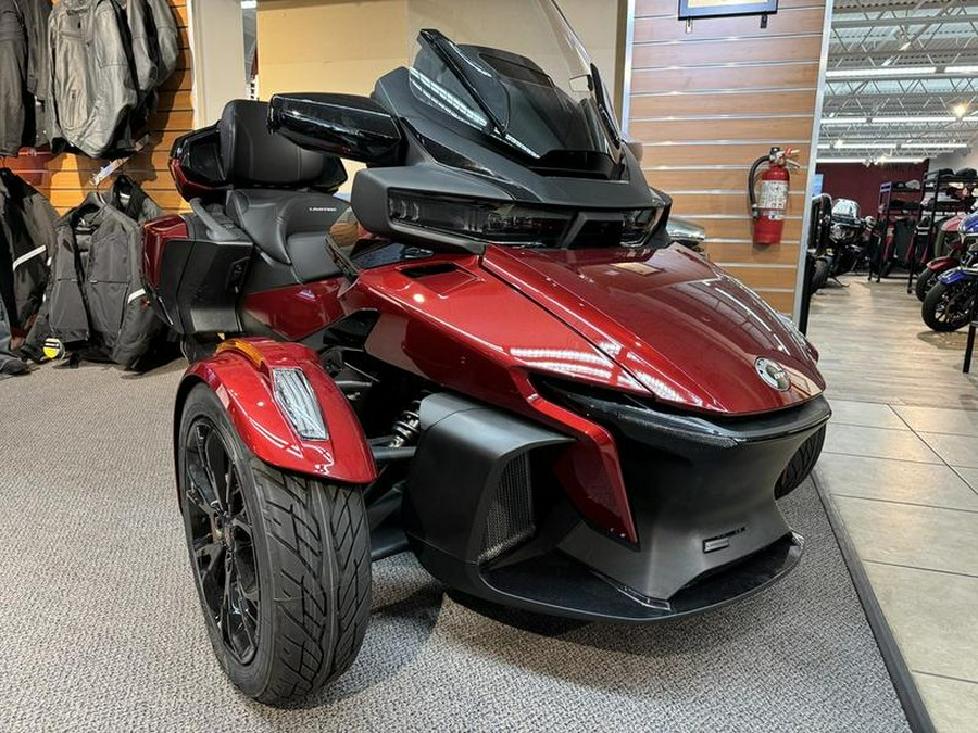 2023 Can-Am® Spyder RT Limited Dark Wheels