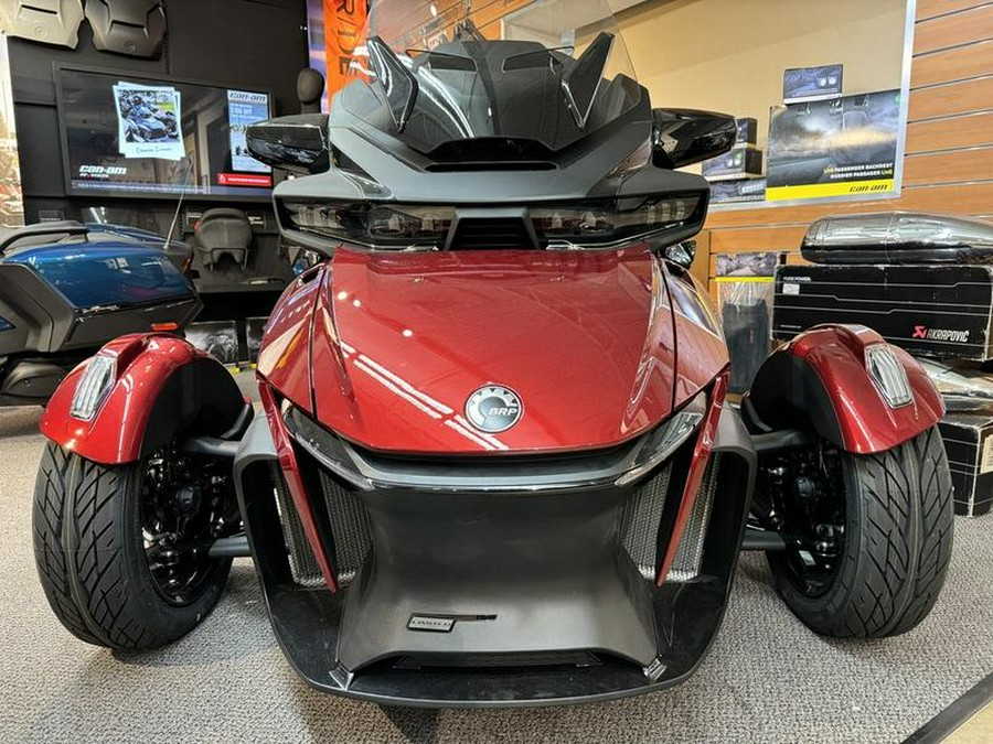 2023 Can-Am® Spyder RT Limited Dark Wheels