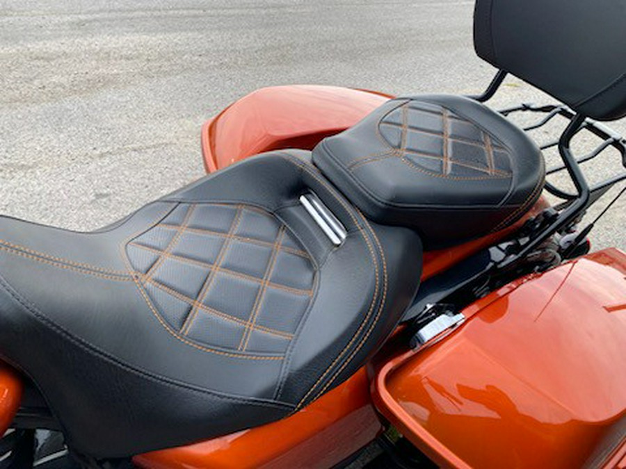 2019 Harley-Davidson® STREET GLIDE SPECIAL