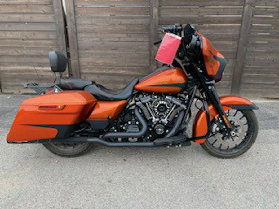 2019 Harley-Davidson® STREET GLIDE SPECIAL