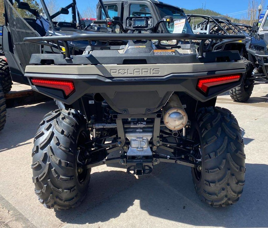 2025 Polaris Industries SPORTSMAN 570 DESERT SAND EPS with PLOW