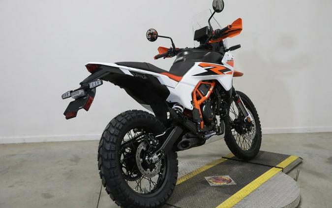 2025 KTM Adventure 390 R
