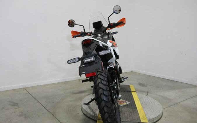 2025 KTM Adventure 390 R