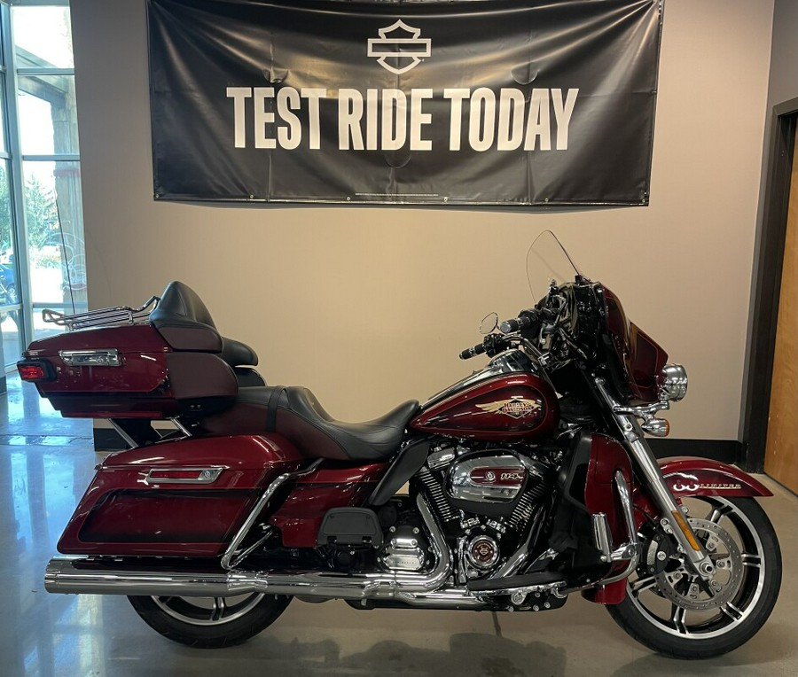 2023 Harley-Davidson® Ultra Limited Heirloom Red Fade